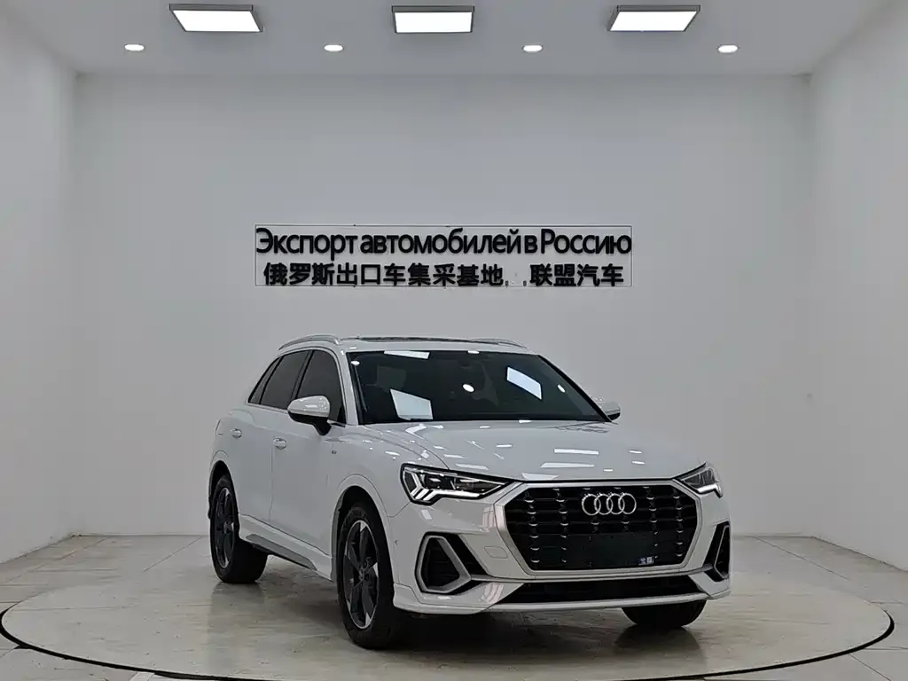 Audi Q3 2023 из CN, фото 5