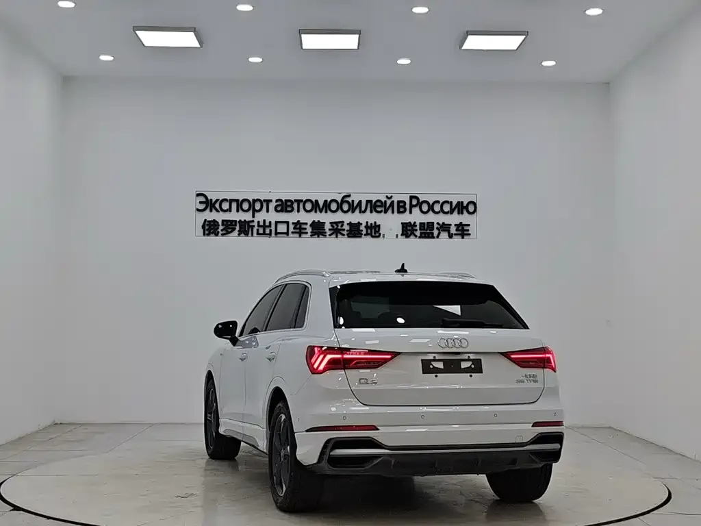 Audi Q3 2023 из CN, фото 9