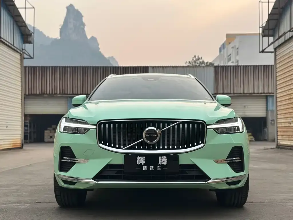 Volvo XC60 — фото 3