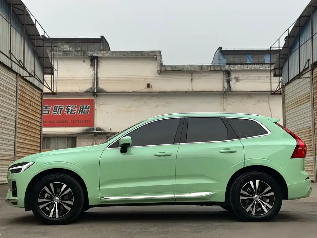 Volvo XC60 — фото 2