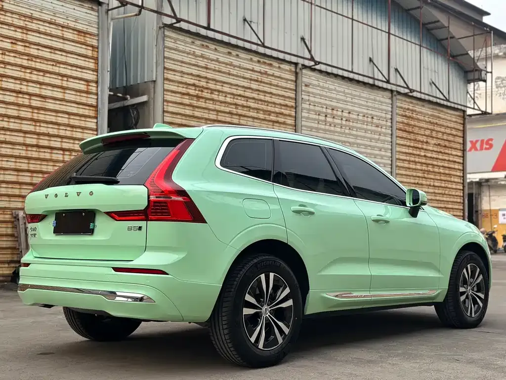 Volvo XC60 — фото 6