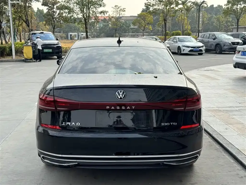 Volkswagen Passat — фото 4