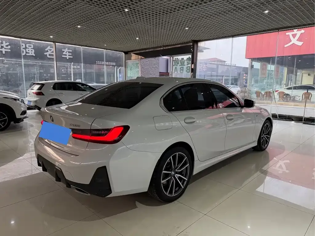 BMW 3 Series 2023 из CN, фото 3