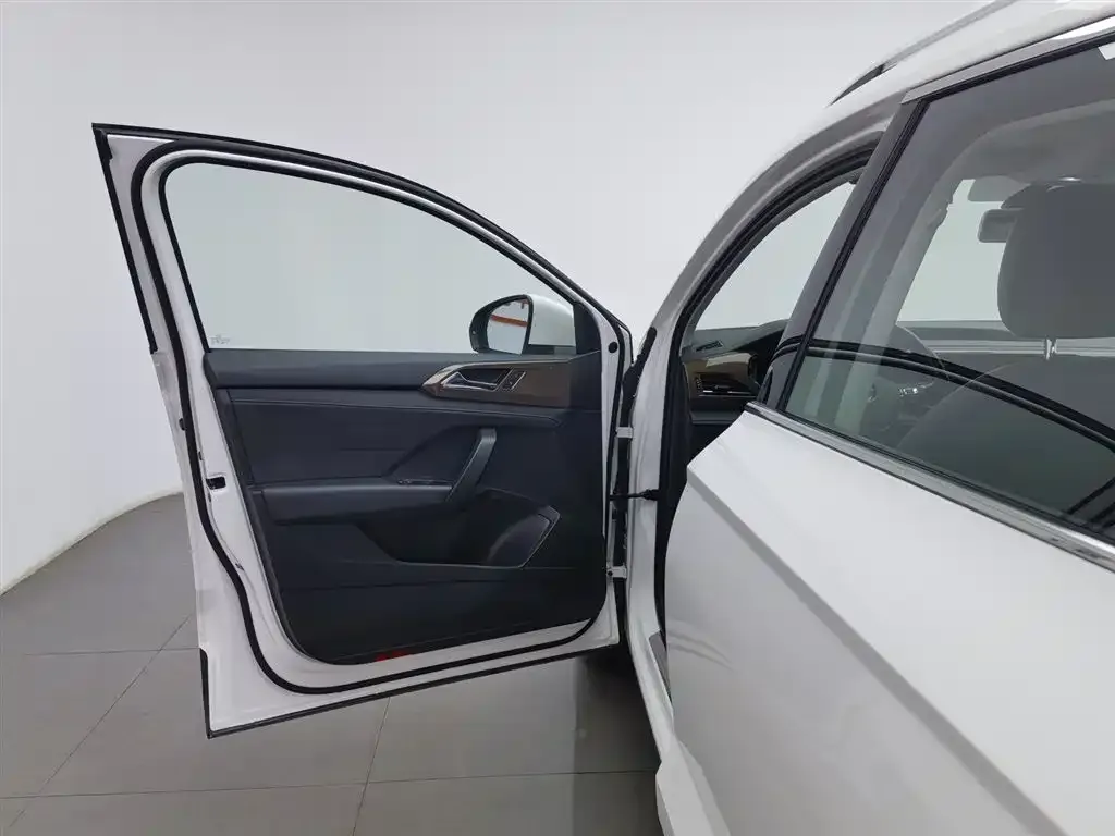 Volkswagen Tharu 2021 из CN, фото 5