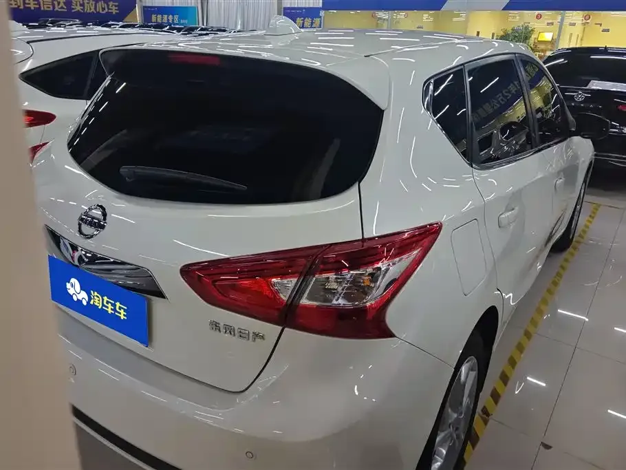 Nissan Tiida 2023 из CN, фото 9