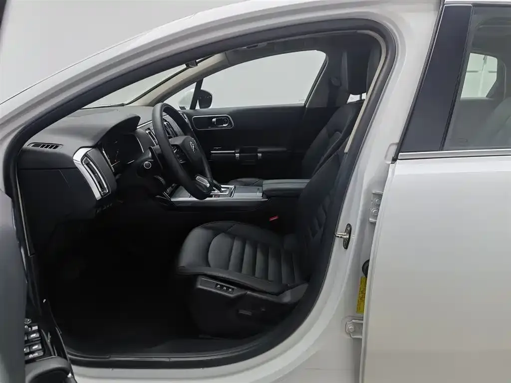 Citroen C6 2023 из CN, фото 8
