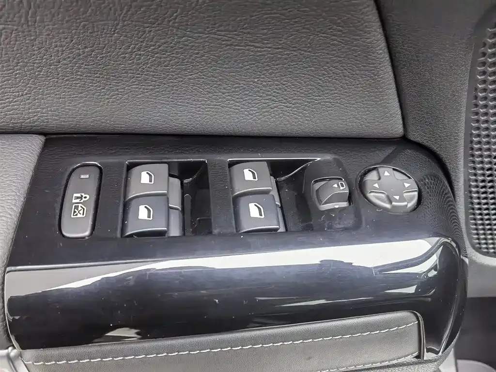 Citroen C6 2023 из CN, фото 10