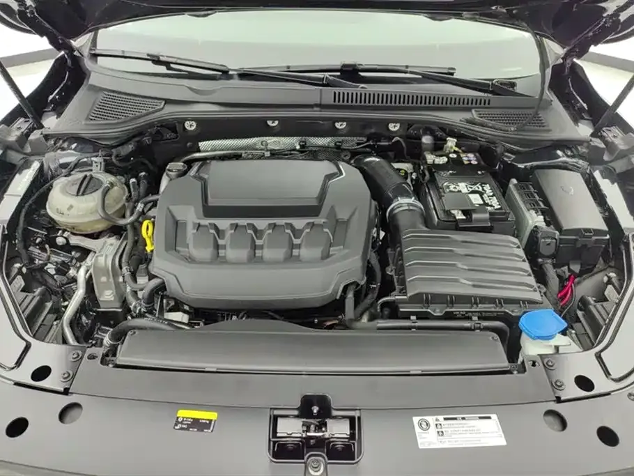 Volkswagen Passat 2024 из CN, фото 3