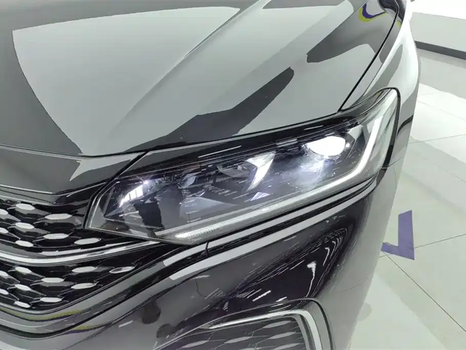 Volkswagen Passat 2024 из CN, фото 10