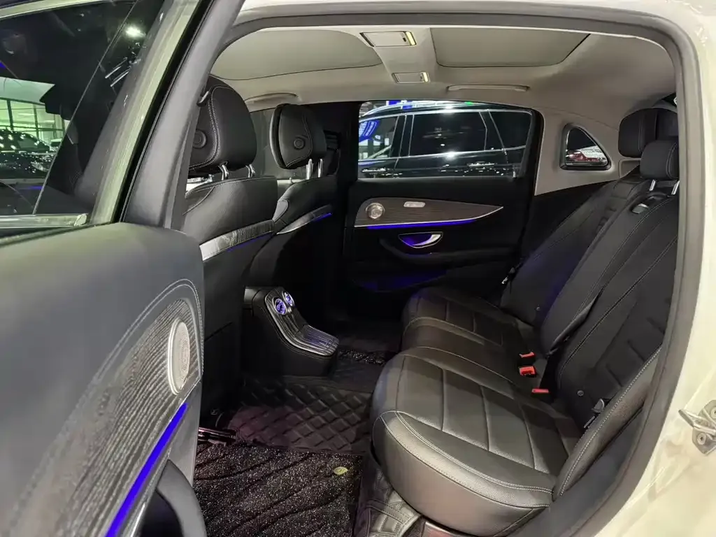 Mercedes-Benz E-Class 2022 из CN, фото 3