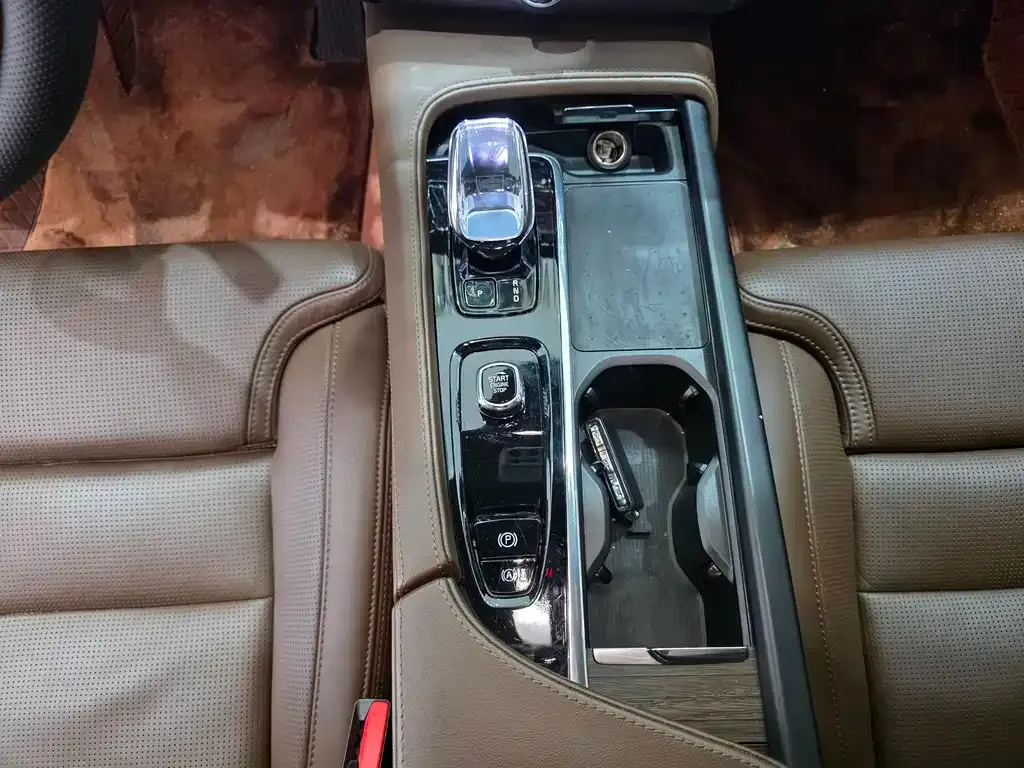 Volvo S90 2023 из CN, фото 5