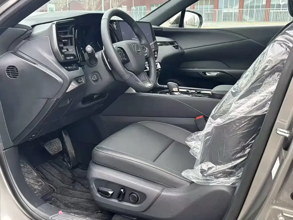 Lexus RX 2026 из CN, фото 3