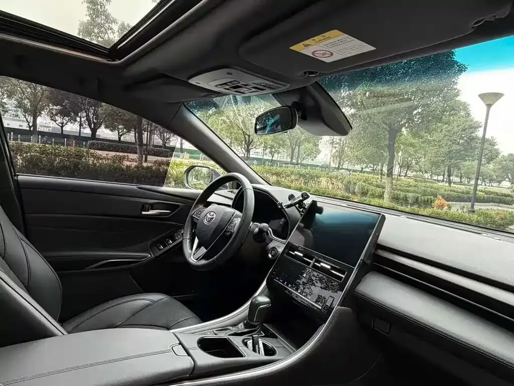 Toyota Avalon 2024 из CN, фото 2