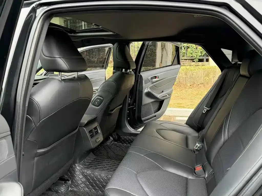 Toyota Avalon 2024 из CN, фото 7