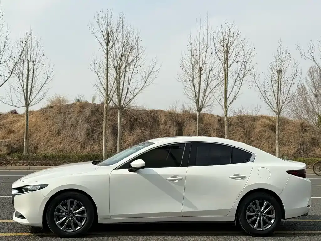 Mazda 3 Axela 2022 из CN, фото 9