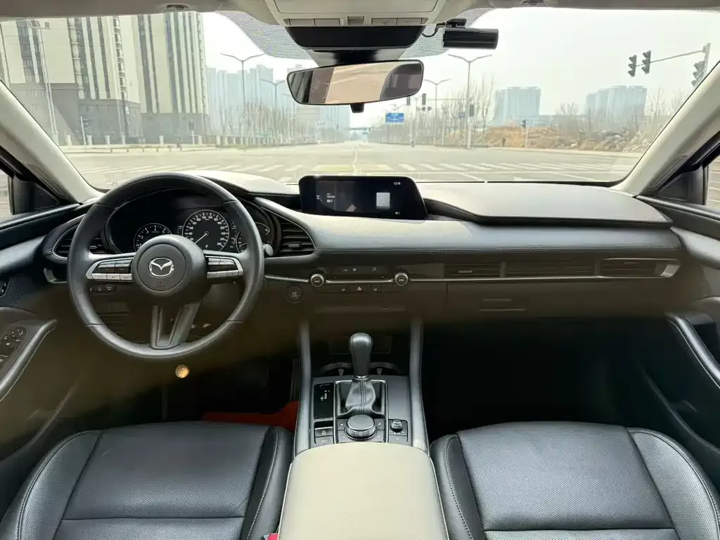Mazda 3 Axela 2022 из CN, фото 4