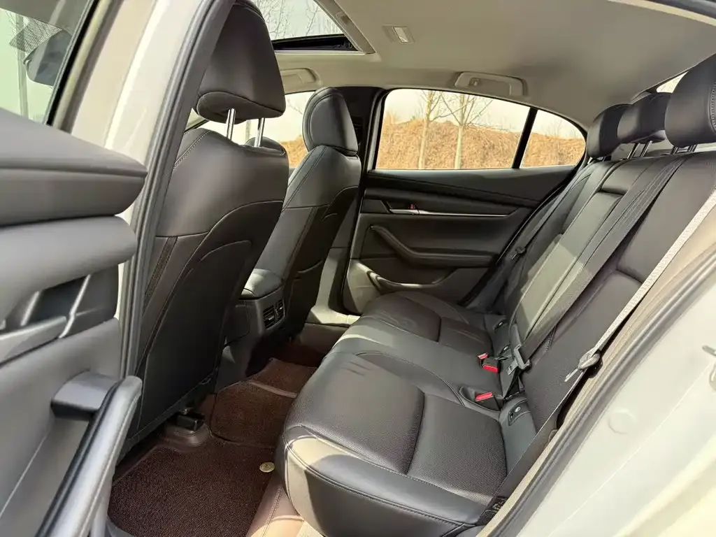 Mazda 3 Axela 2022 из CN, фото 8