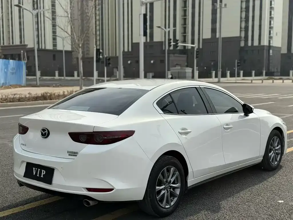 Mazda 3 Axela 2022 из CN, фото 2