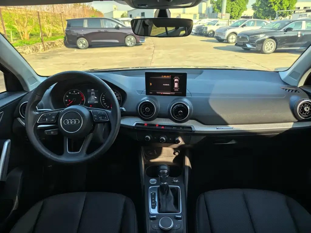 Audi Q2L 2021 из CN, фото 2