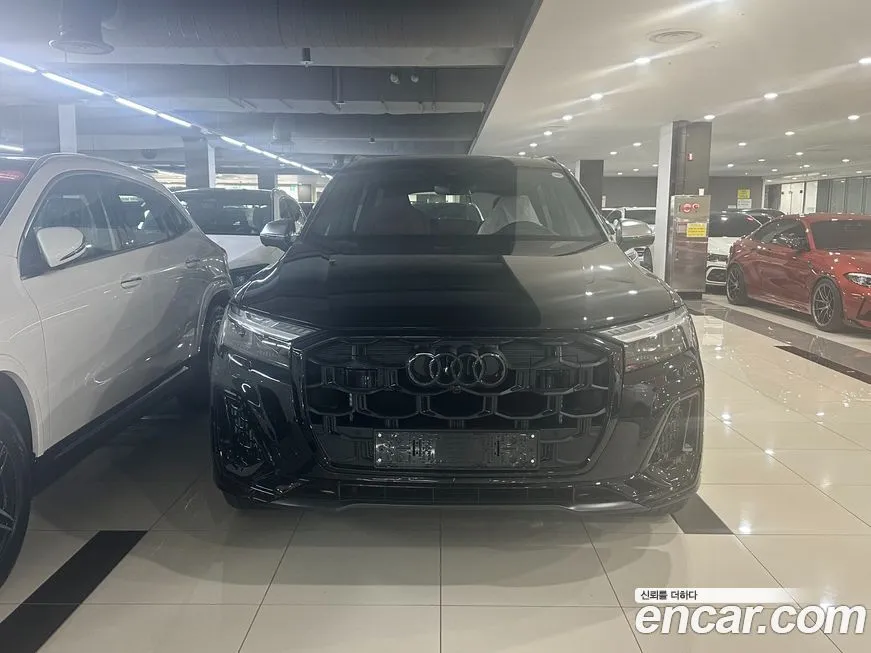Audi SQ7 2026 из KR, фото 9