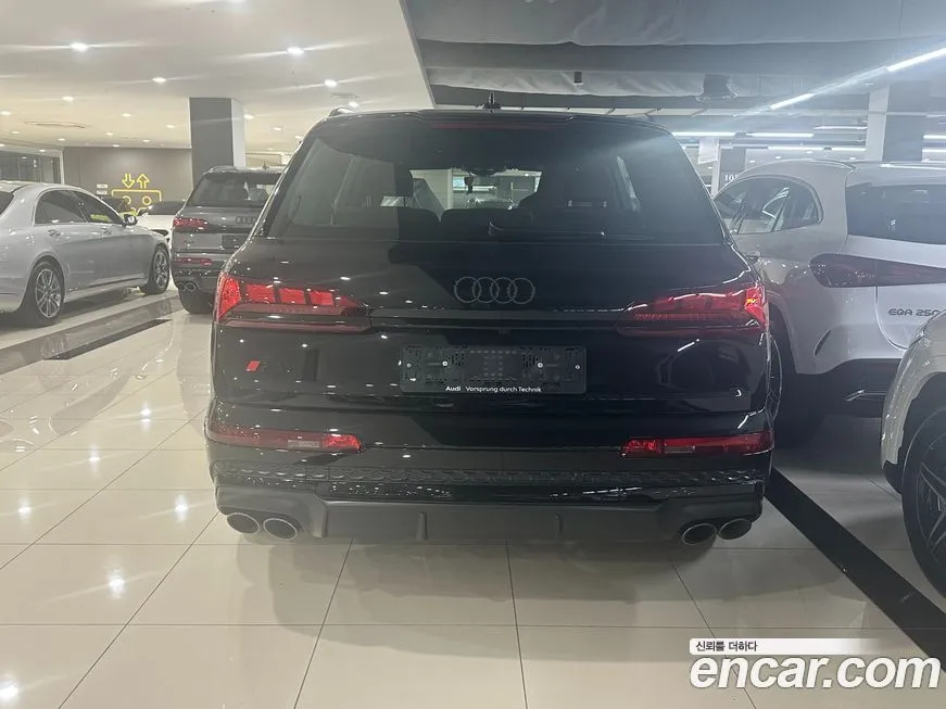 Audi SQ7 2026 из KR, фото 6