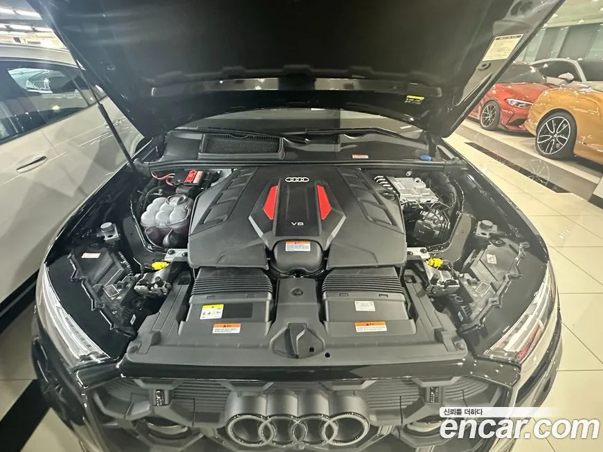 Audi SQ7 2026 из KR, фото 10