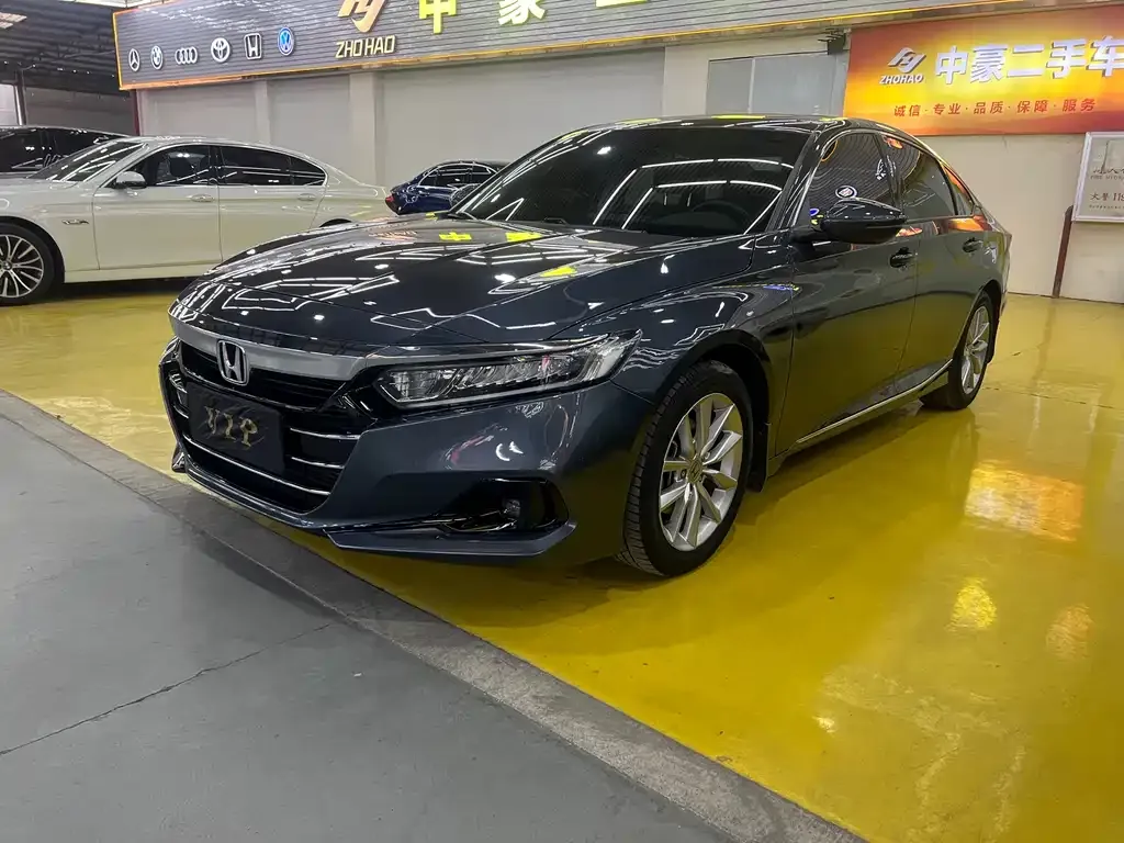 Honda Accord — фото 8