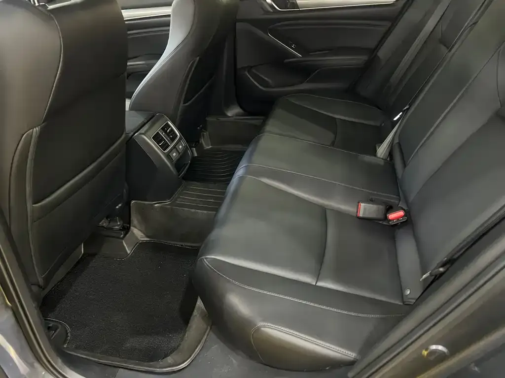 Honda Accord — фото 2
