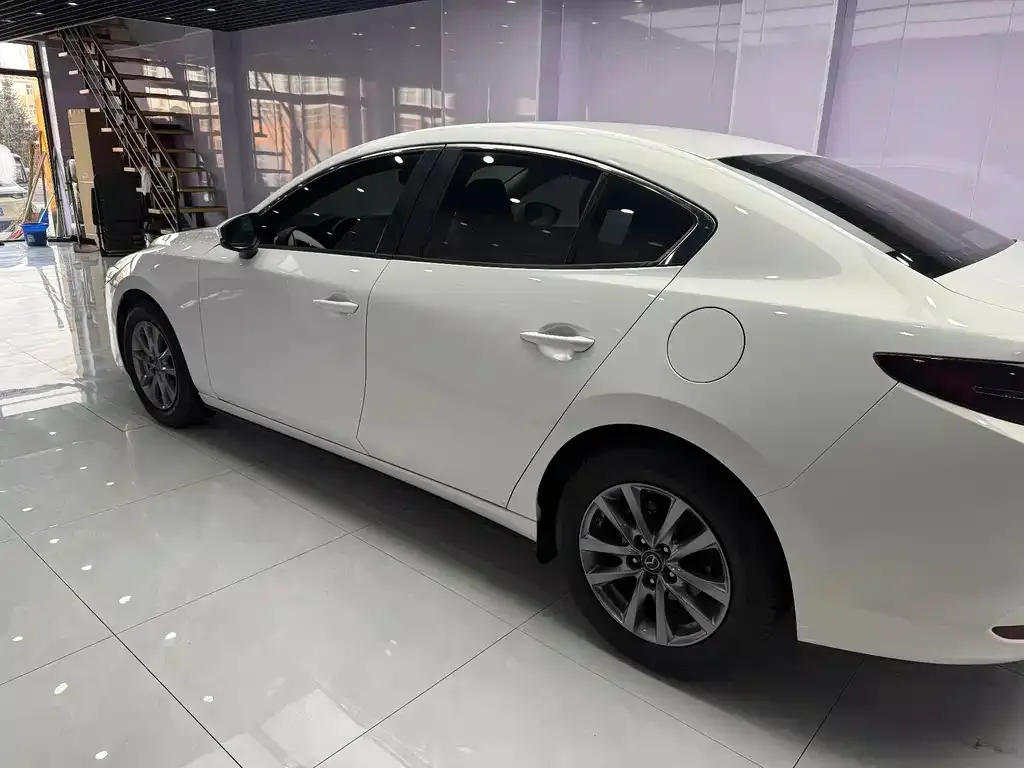 Mazda 3 Axela 2021 из CN, фото 3