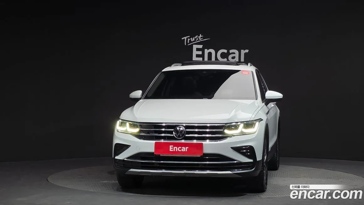 Volkswagen Tiguan — фото 8