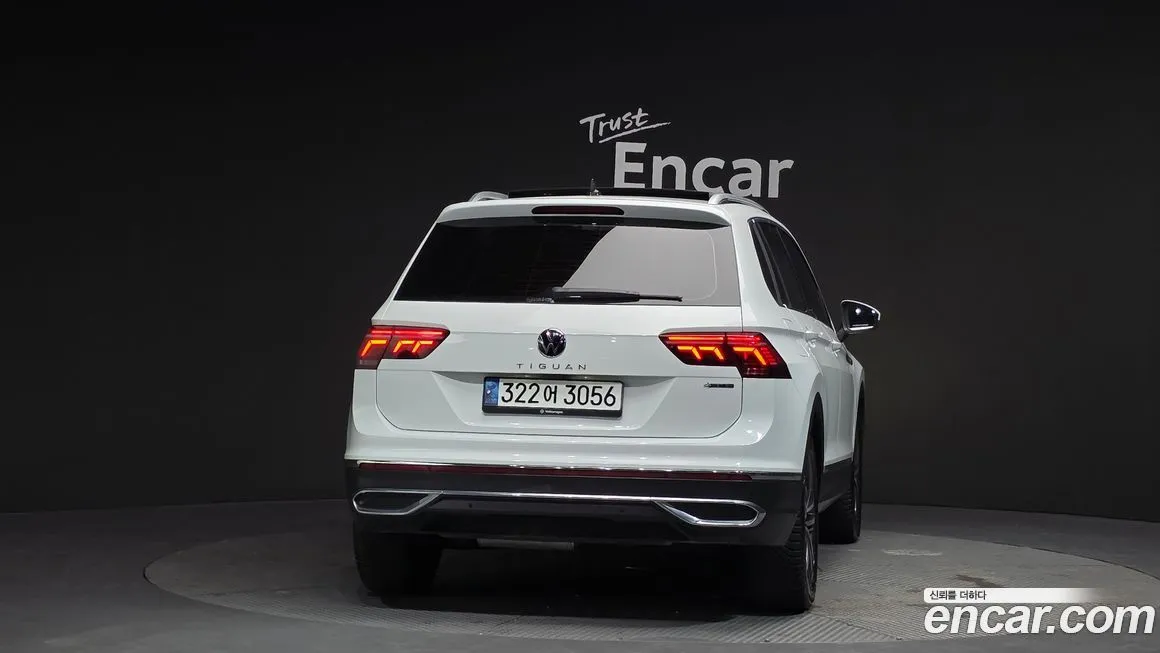 Volkswagen Tiguan — фото 4