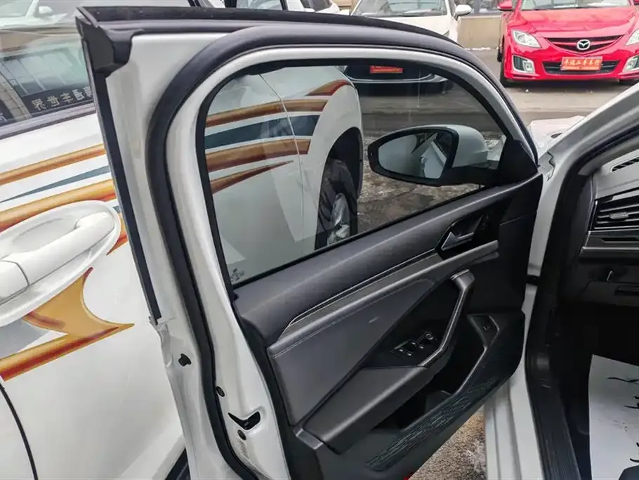 Volkswagen Sagitar 2022 из CN, фото 5