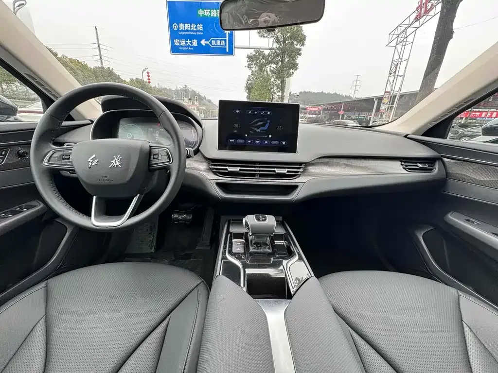 Hongqi E-QM5 — фото 2