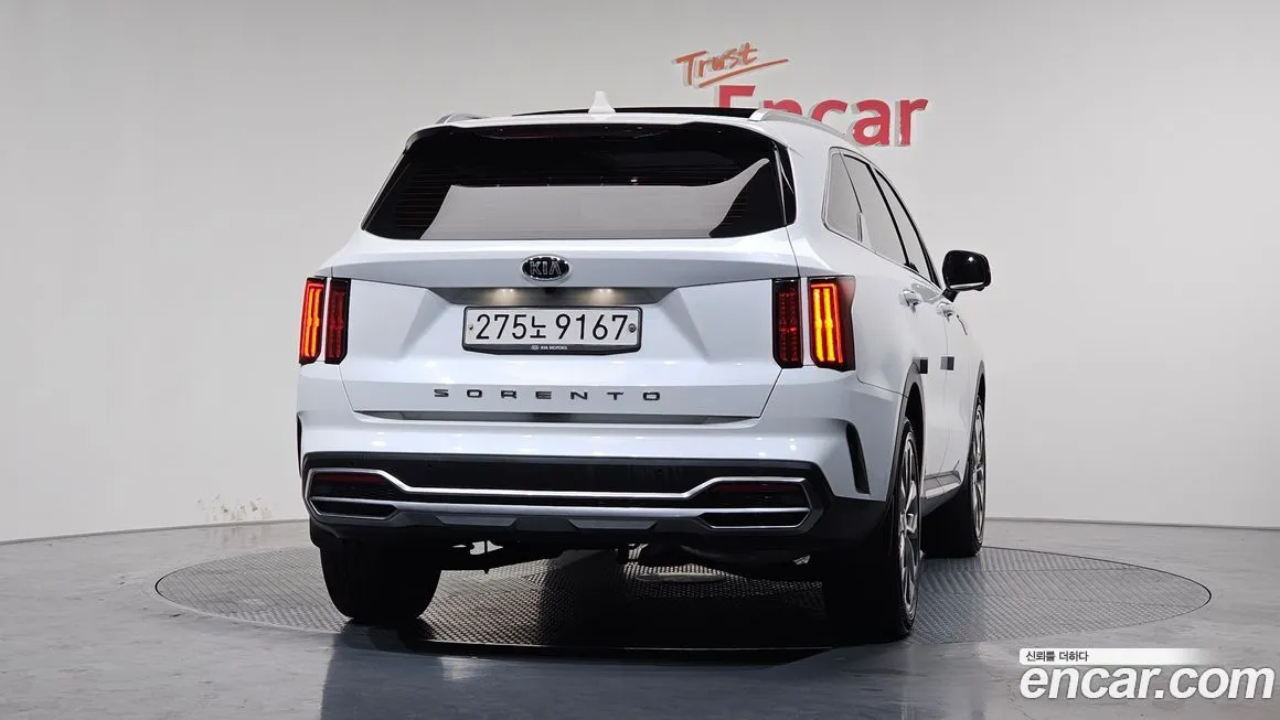 Kia Sorento — фото 9