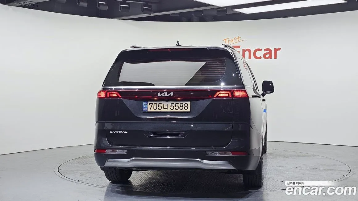 Kia Carnival 2023 из KR, фото 2