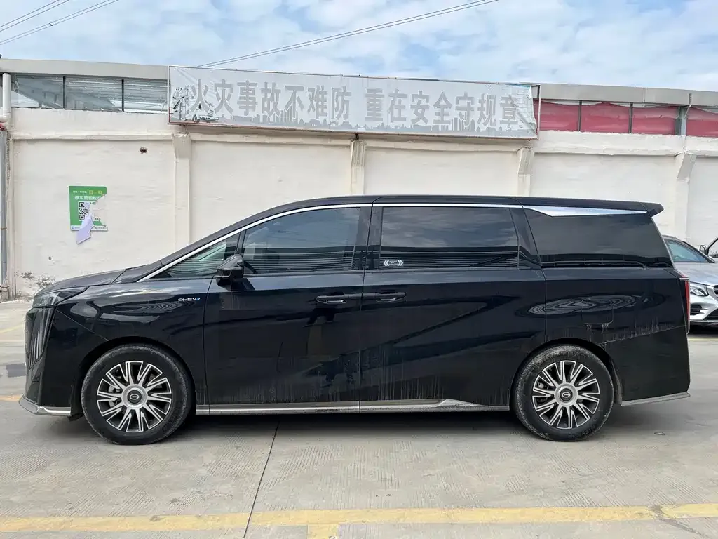 GAC Motor Trumpchi E9 — фото 3