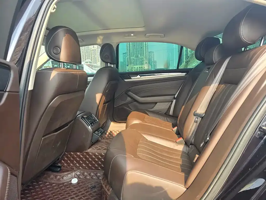 Volkswagen Phideon 2021 из CN, фото 2
