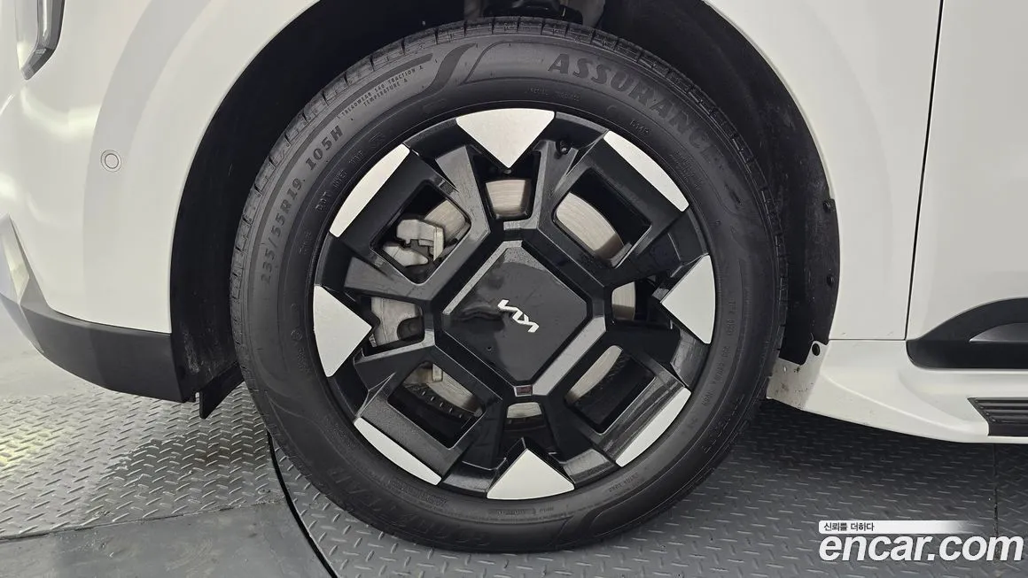 Kia Carnival — фото 10