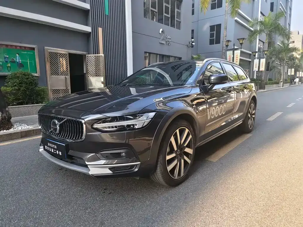 Volvo V90 2025 из CN, фото 1