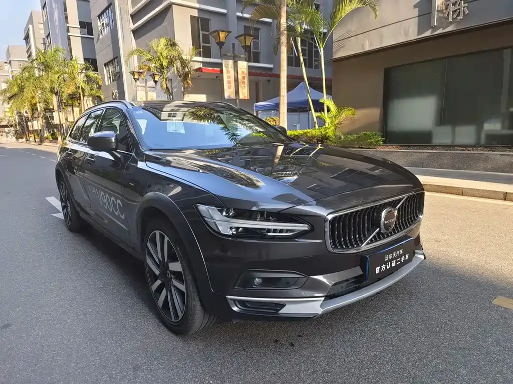 Volvo V90 2025 из CN, фото 8