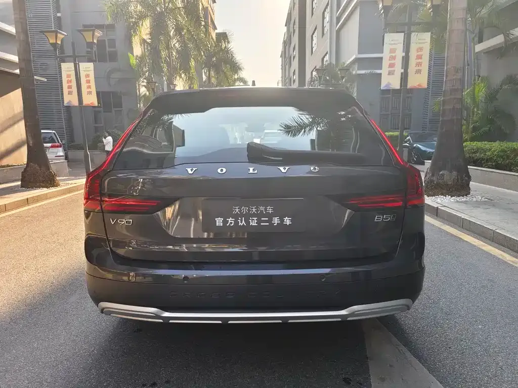 Volvo V90 2025 из CN, фото 9