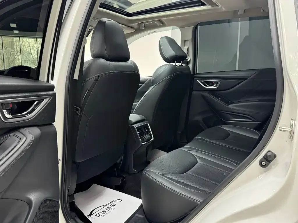 Subaru Forester 2021 из CN, фото 5