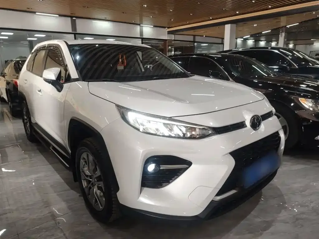 Toyota Wildlander 2022 из CN, фото 3