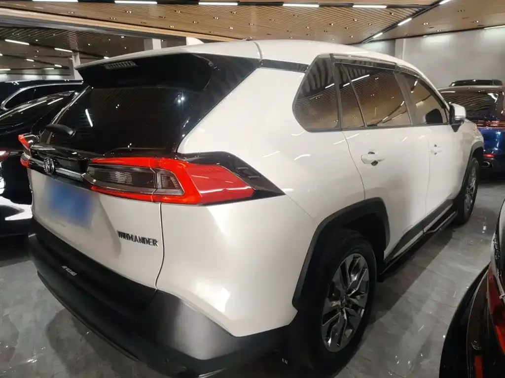 Toyota Wildlander 2022 из CN, фото 5