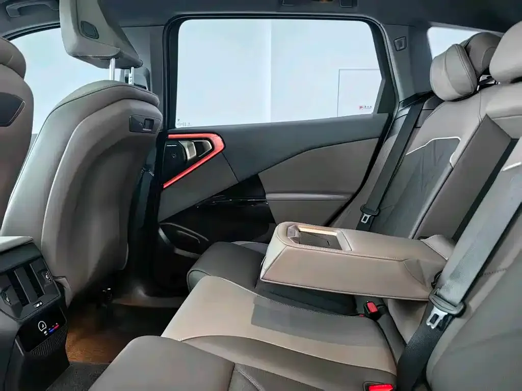 BMW X3 2025 из CN, фото 7