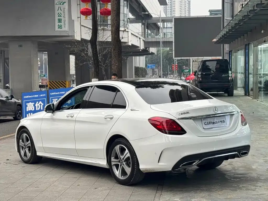 Mercedes-Benz C-Class — фото 10