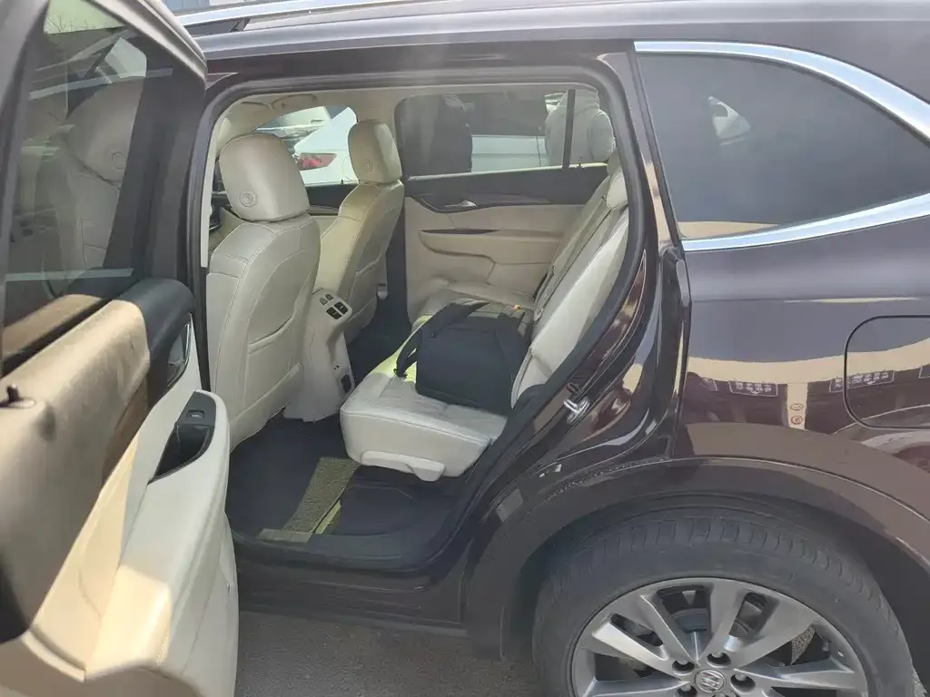 Buick Envision Plus — фото 7