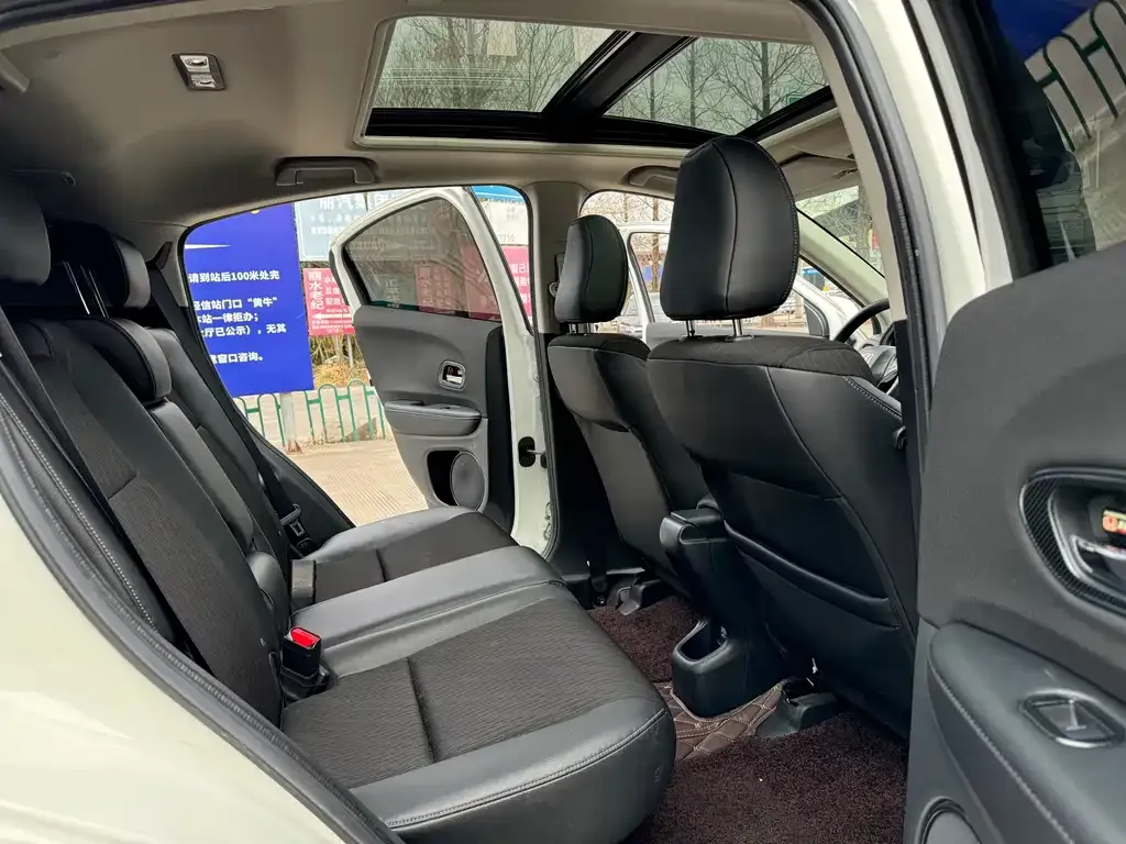 Honda Vezel 2022 из CN, фото 3