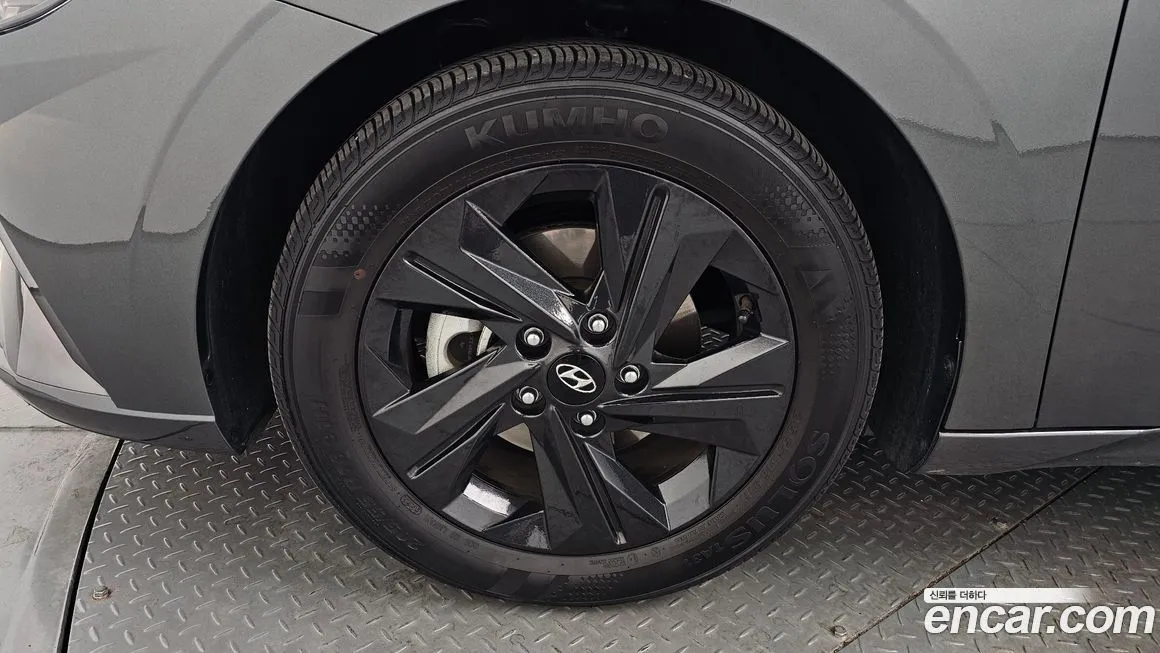 Hyundai AVANTE — фото 4