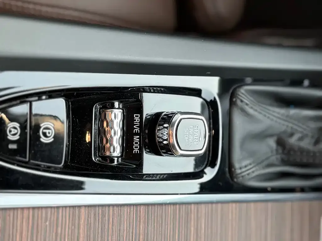 Volvo XC60 2021 из CN, фото 3